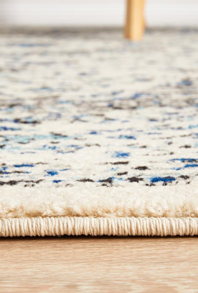 Classic Mist White Transitional Rug - House Things Evoke Collection