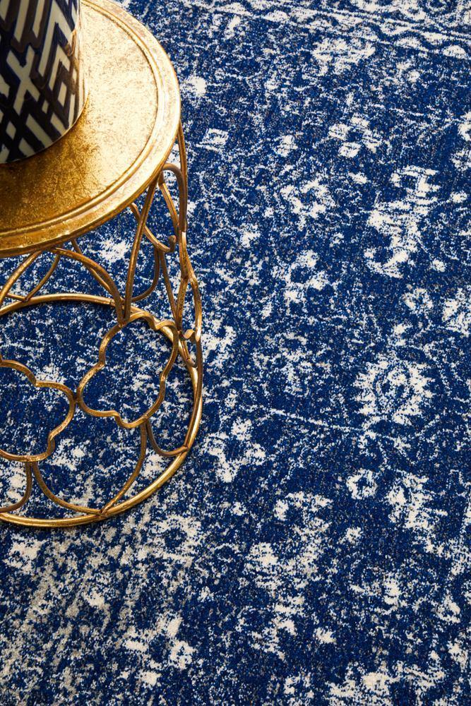 Classic Navy Transitional Rug - House Things Evoke Collection