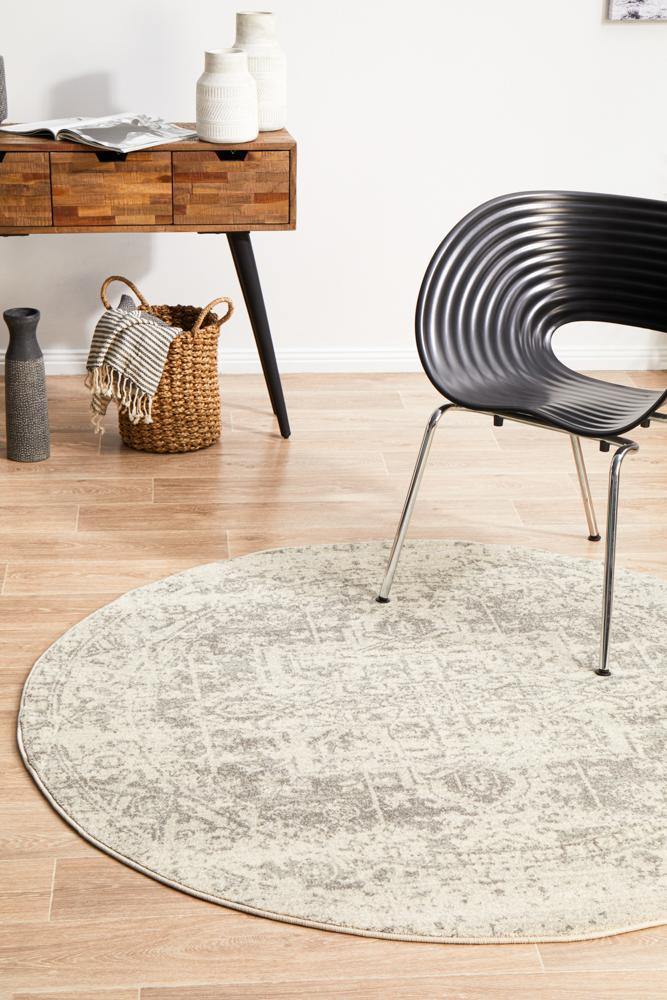 Evoke Dream White Silver Transitional Round Rug - House Things Evoke Collection