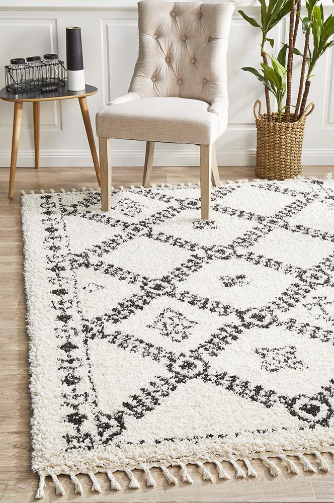 Temerra White cross Rug - House Things Saffron Collection